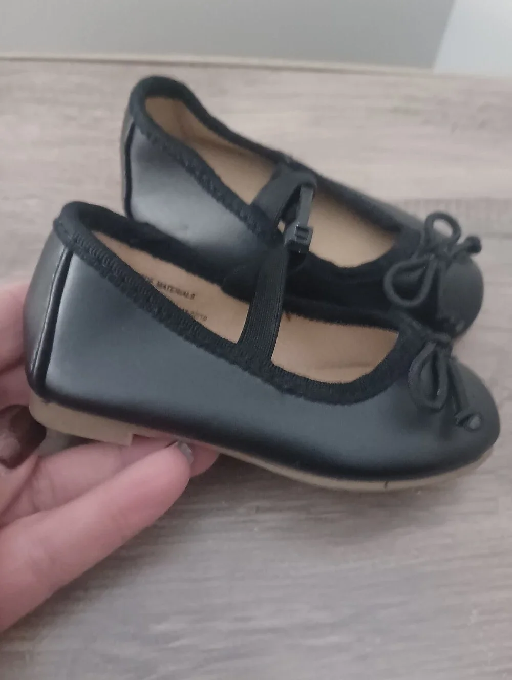 Cat & Jack Black Ballet Flats Sz 4 $10/4.99 SHIPPING